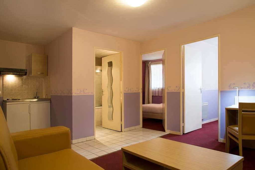 Brit Hotel Le Lion D'Or Chinon Cameră foto