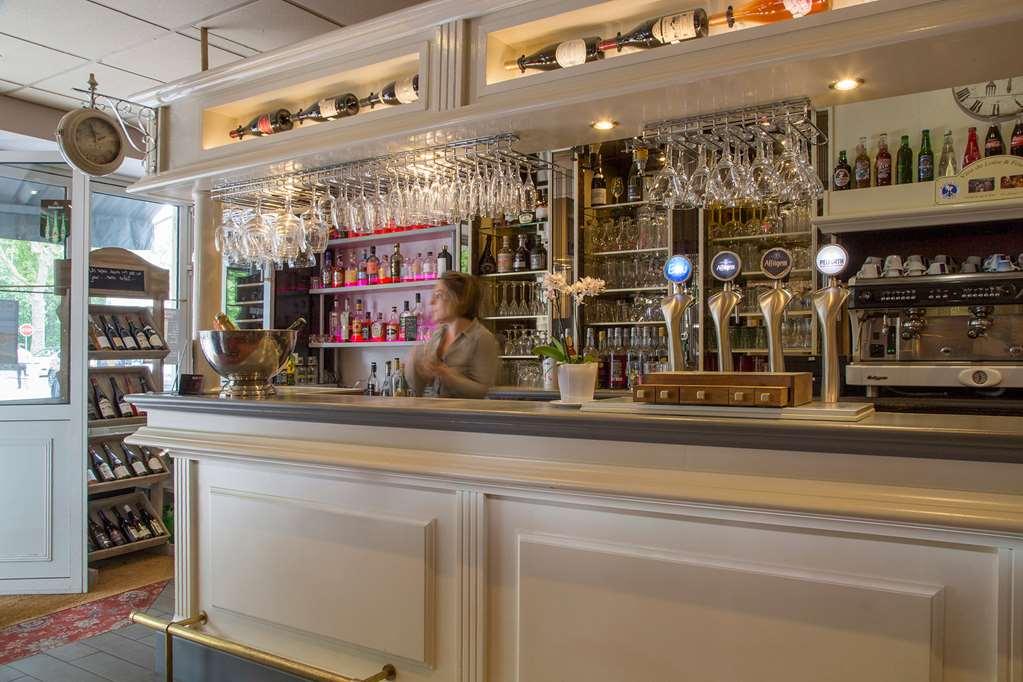 Brit Hotel Le Lion D'Or Chinon Restaurant foto