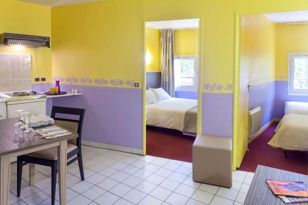Brit Hotel Le Lion D'Or Chinon Cameră foto