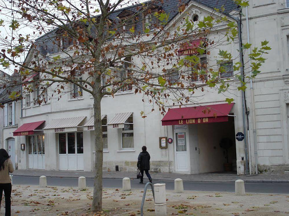 Brit Hotel Le Lion D'Or Chinon Exterior foto